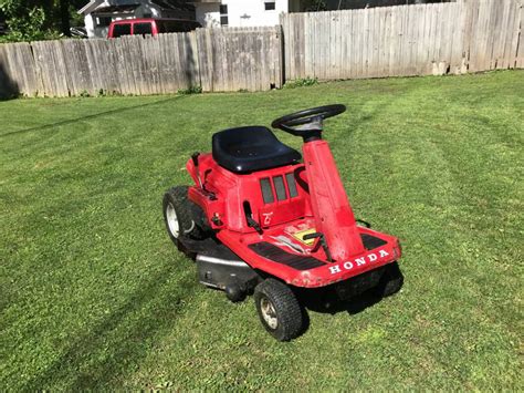 Honda riding mower - Postal Code*. To receive mail promotions as well, enter your home address below. Address. City. Province. Sign Up. Honda Power Equipment has dealerships across Canada waiting to serve you. Search by postal code or city to find the closest one near you. Visit us today!